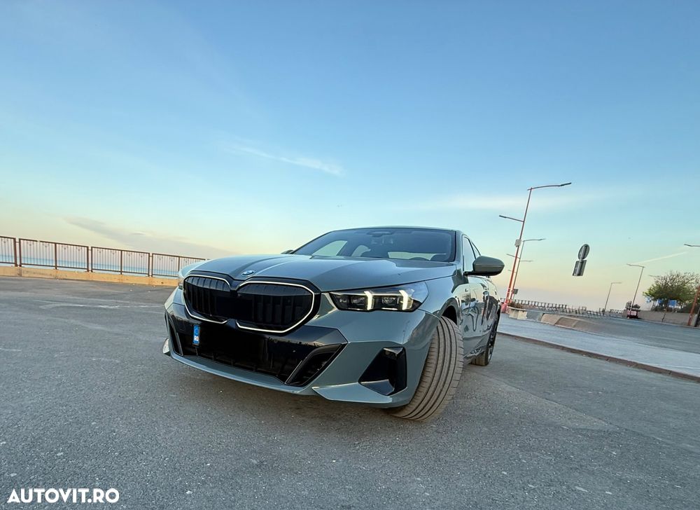BMW Seria 5 520i AT MHEV - 2
