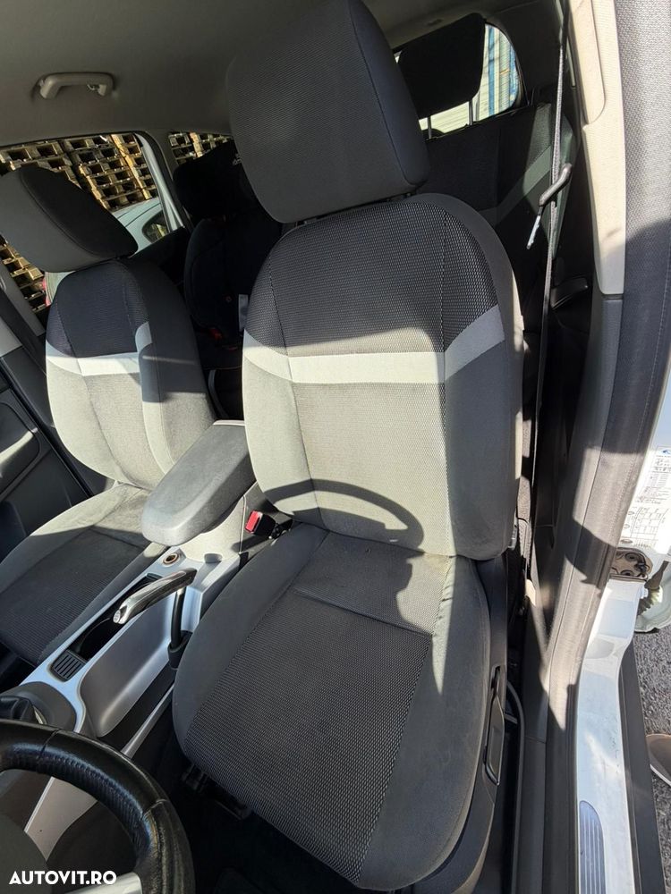 Ford Kuga 2.0 TDCi 4WD Trend - 13