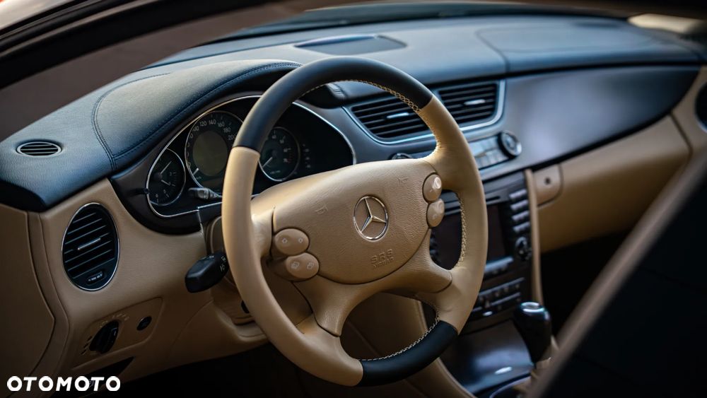 Mercedes-Benz CLS - 17