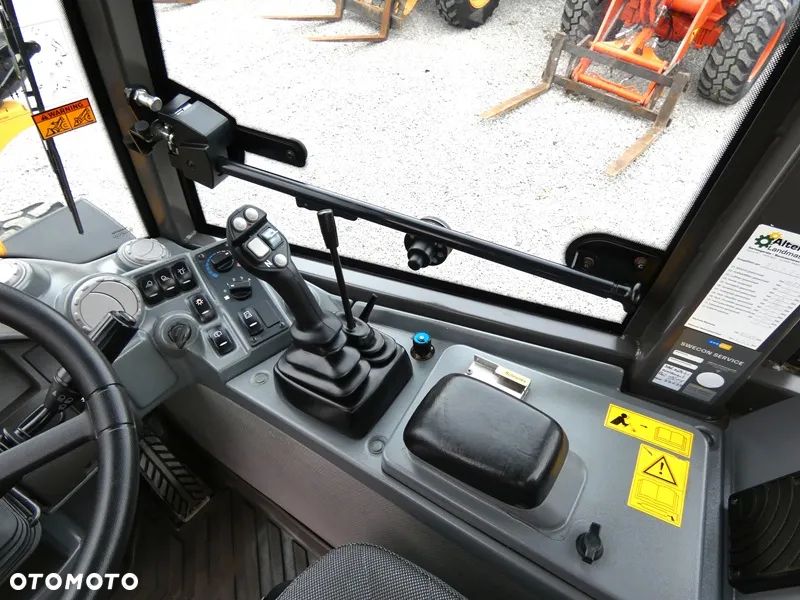 Volvo L20F Z Niemiec / Tylko 2.300mtg / Stan Idealny / - 8