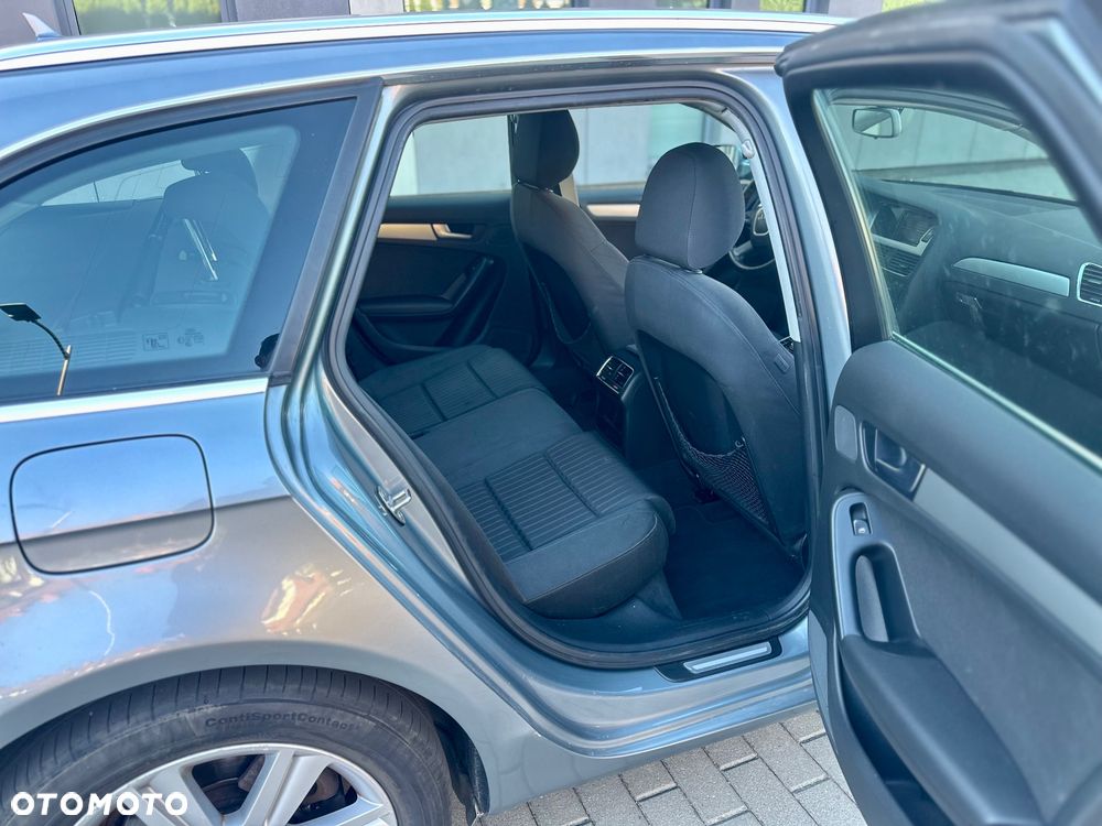 Audi A4 Avant 2.0 TDI DPF multitronic Ambiente - 29