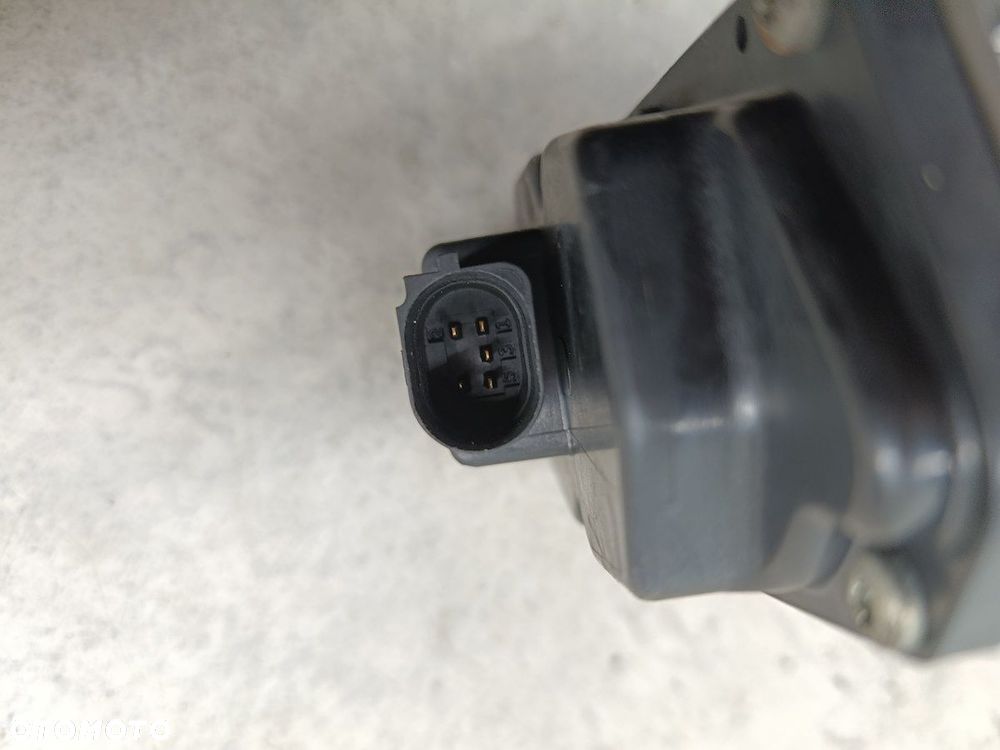 ZAWÓR EGR VW PASSAT B6 VASV29007935 2.0 TDI - 3