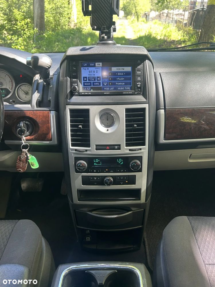 Chrysler Grand Voyager ver-2-8-crd-touring - 9