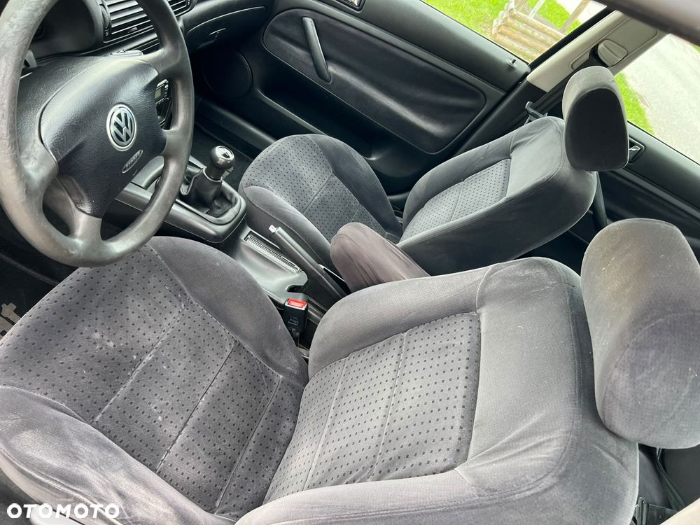 Volkswagen Passat - 15