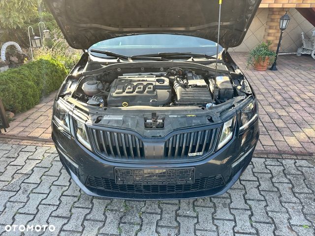 Skoda Octavia 2.0 TDI DSG RS - 16