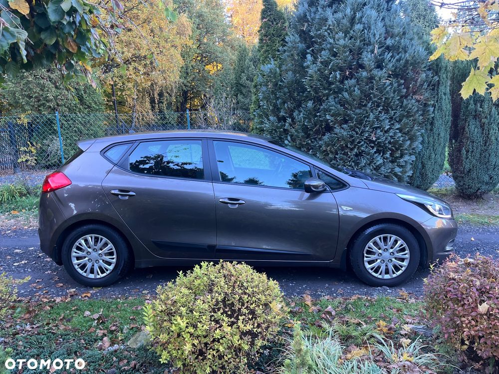 Kia Ceed - 7
