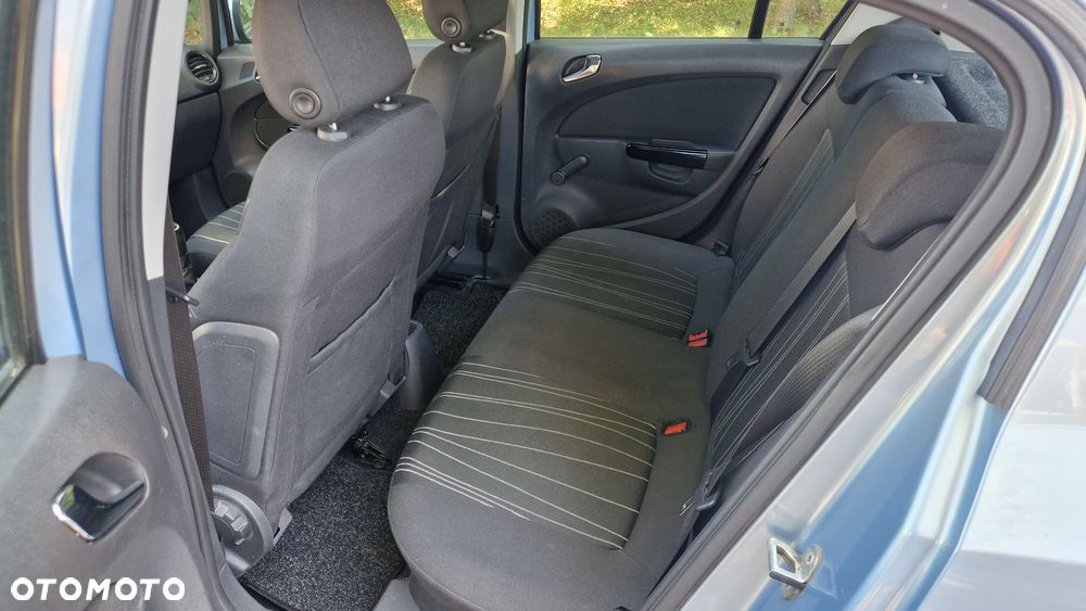 Opel Corsa 1.2 16V Essentia - 19