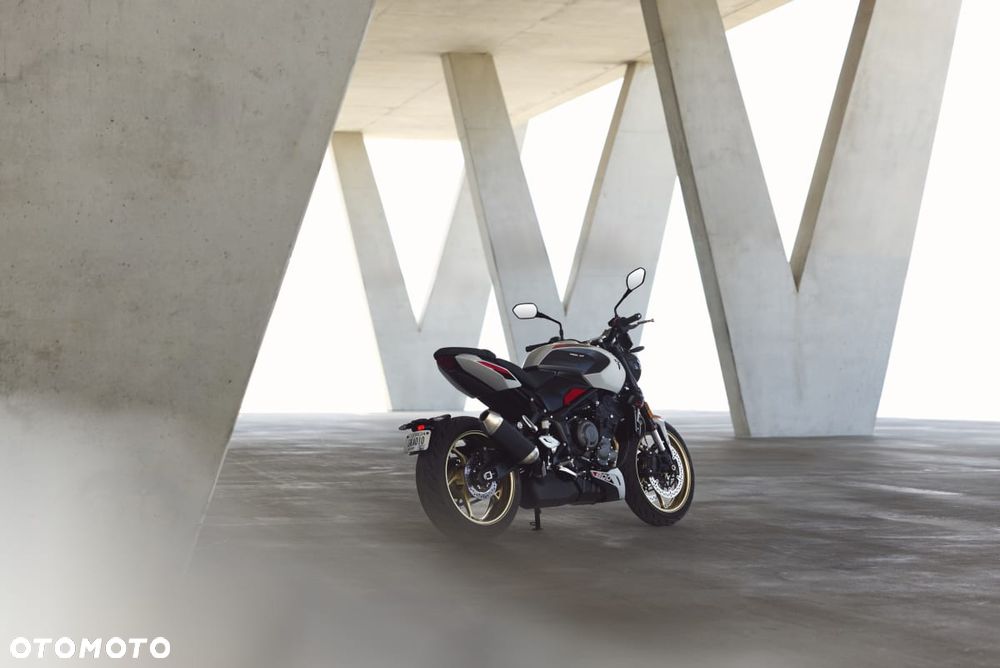 Triumph Trident - 5