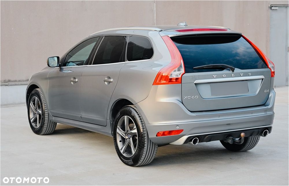 Volvo XC 60 D4 Drive-E R-Design Momentum - 12