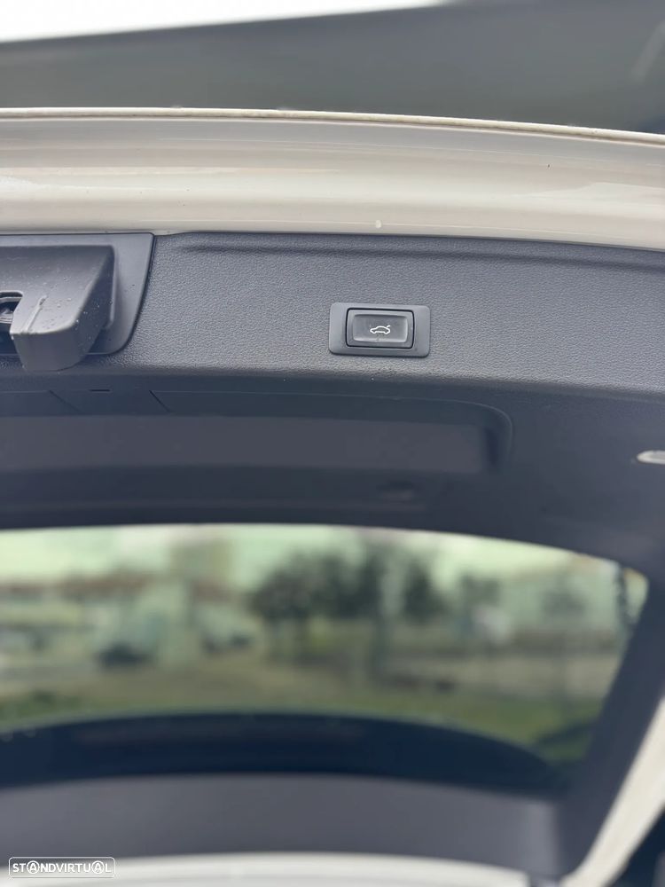 Audi A4 Avant 2.0 TDI S tronic design - 17