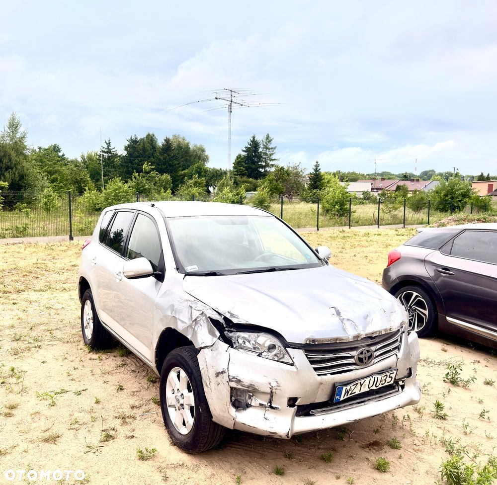 Toyota RAV4 - 2