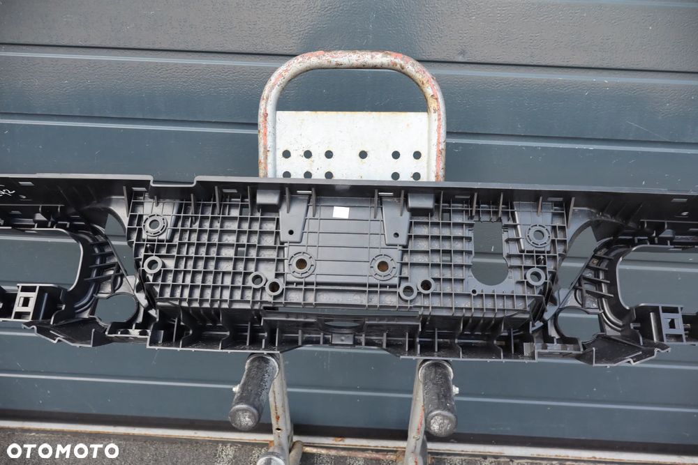 STELAŻ ŚLIZG ABSORBER WZMOCNIENIE ZDERZAKA TYŁ JEEP GLADIATOR 68341755AB 2019 - 12