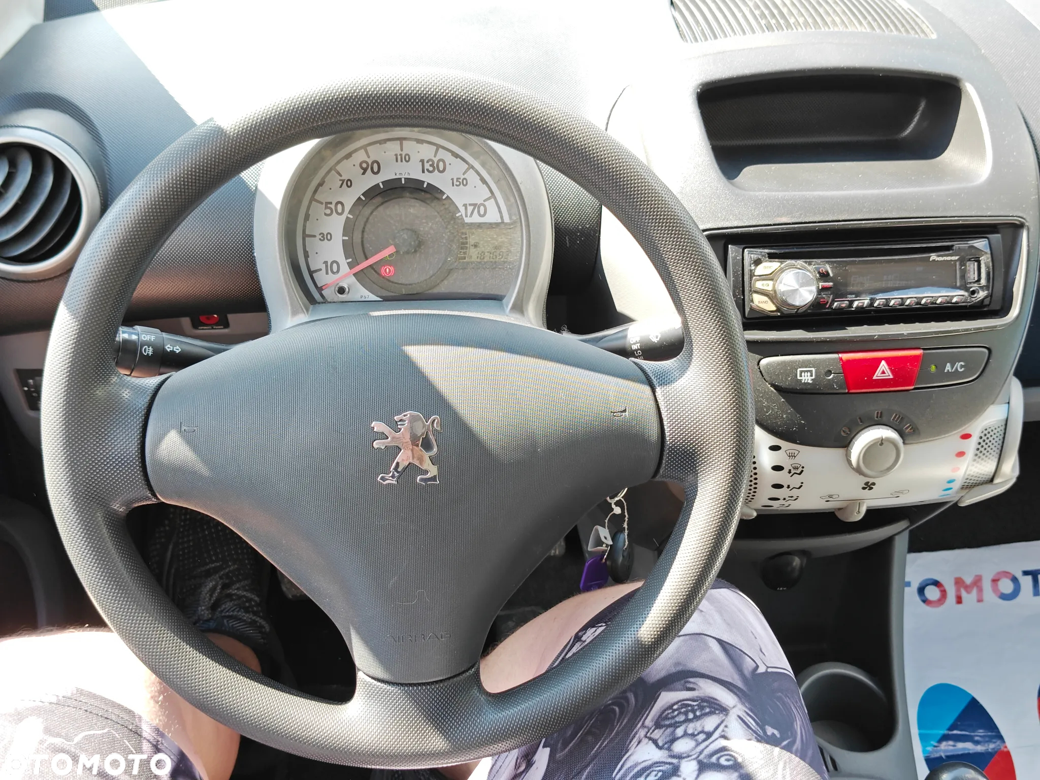 Peugeot 107 1.4 HDI Trendy - 19
