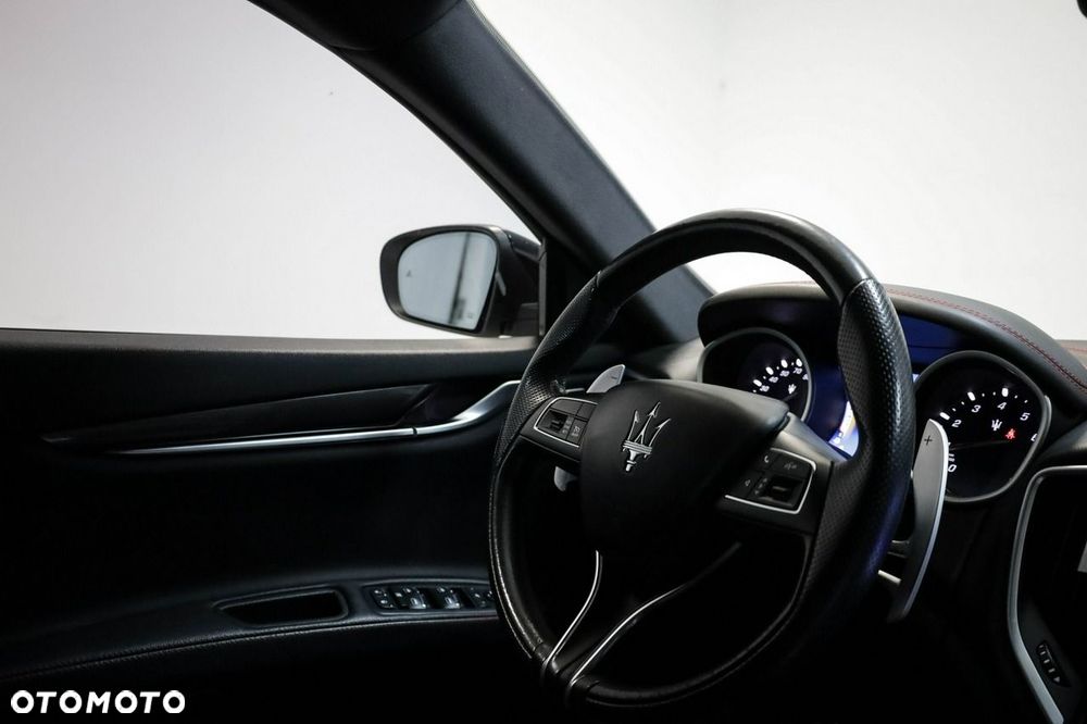 Maserati Ghibli - 18