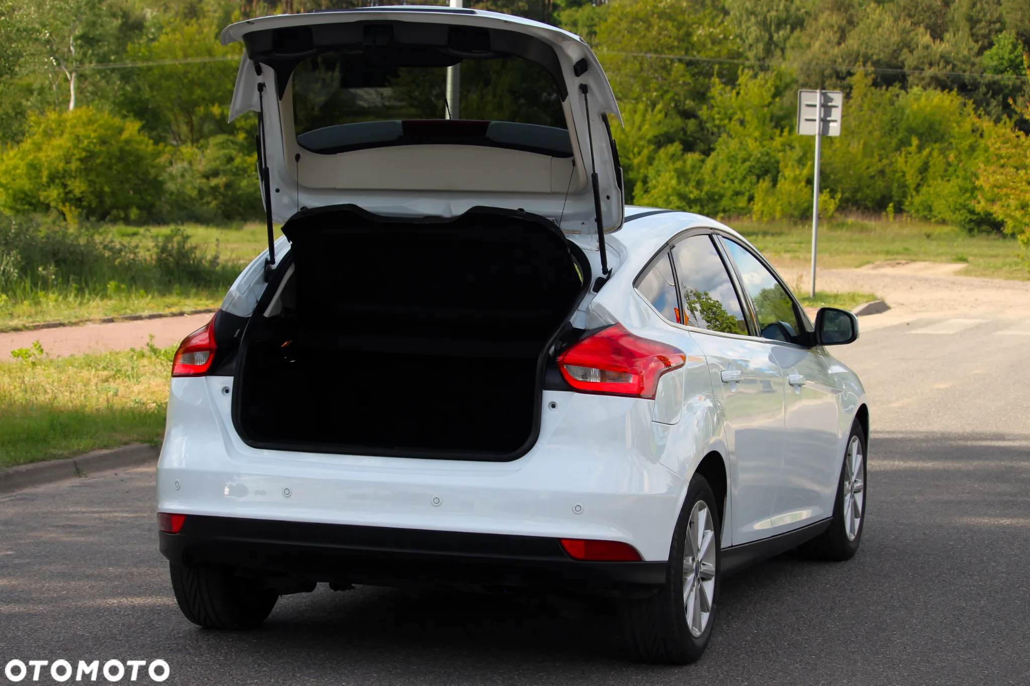 Ford Focus - 10