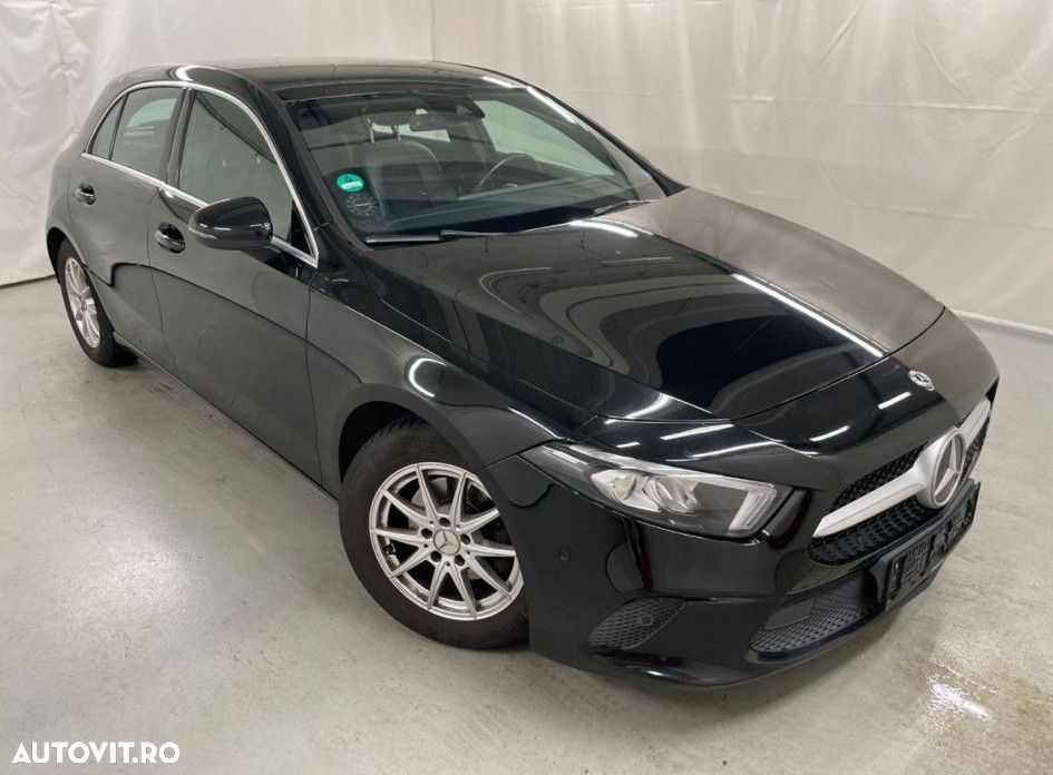 Mercedes-Benz A 180 d 7G-DCT - 2