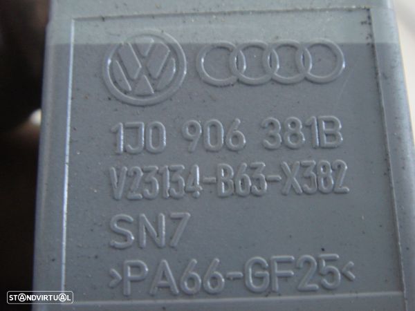 Relé Injeção Eletrônica Audi Tt (8N3) - 1