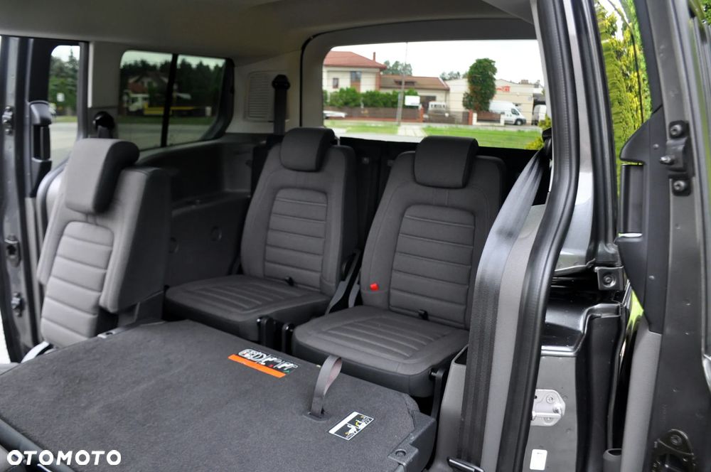 Ford Tourneo Connect 1.5 TDCi Start-Stop Titanium - 22