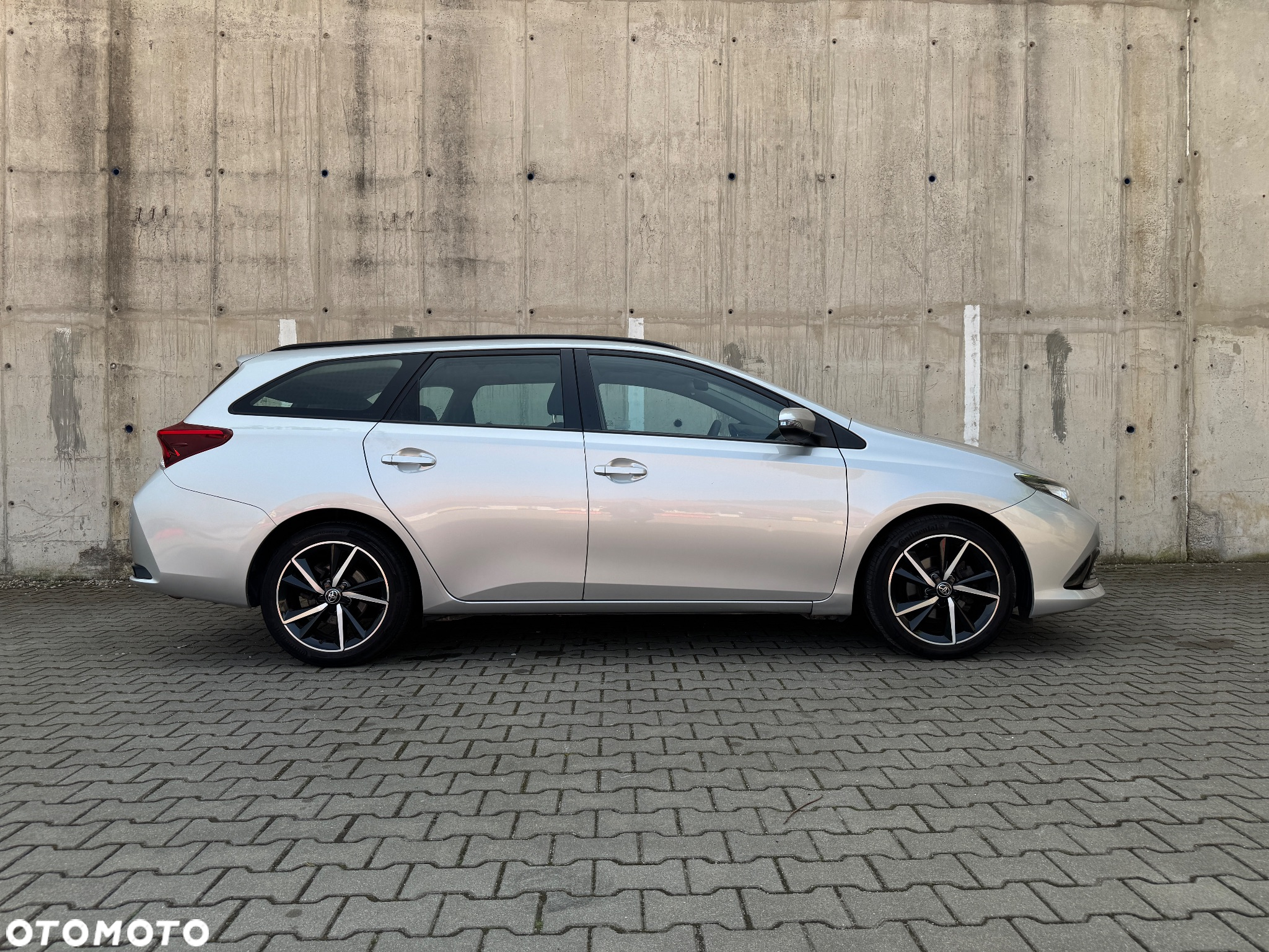 Toyota Auris 1.33 VVT-i Luna - 12