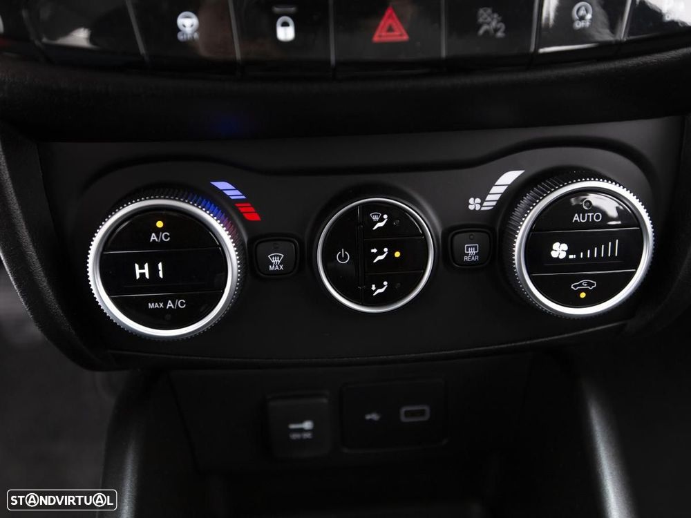 Fiat Tipo 1.3 MultiJet Life — fotografia 18