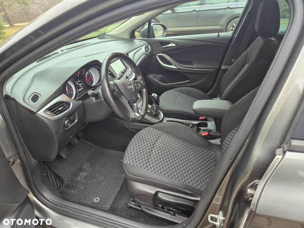 Opel Astra 1.4 T Enjoy - 8