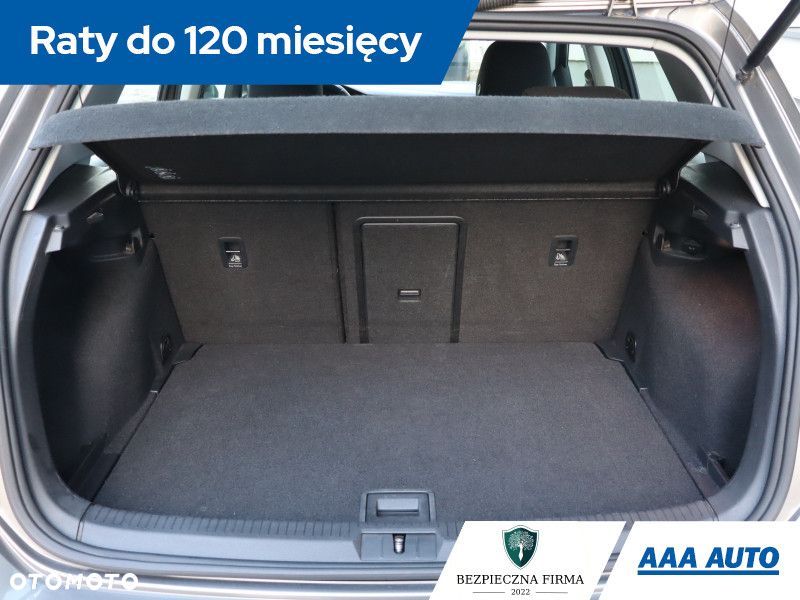 Volkswagen Golf - 15