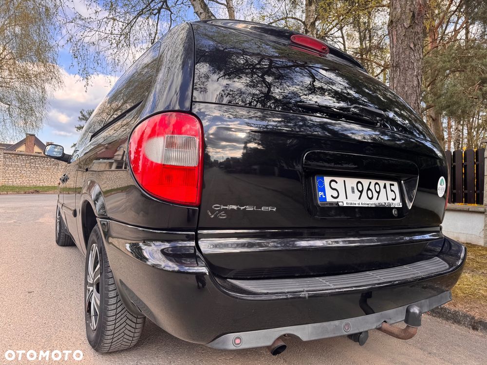 Chrysler Grand Voyager 3.3 LX - 13