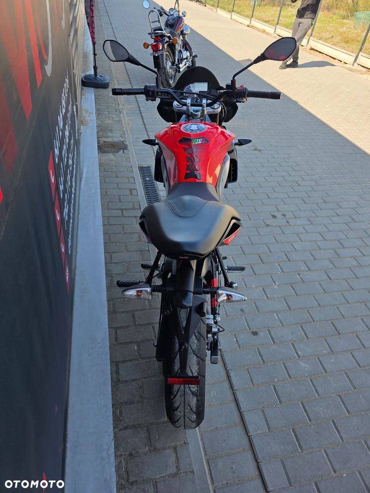 Aprilia Tuono - 16