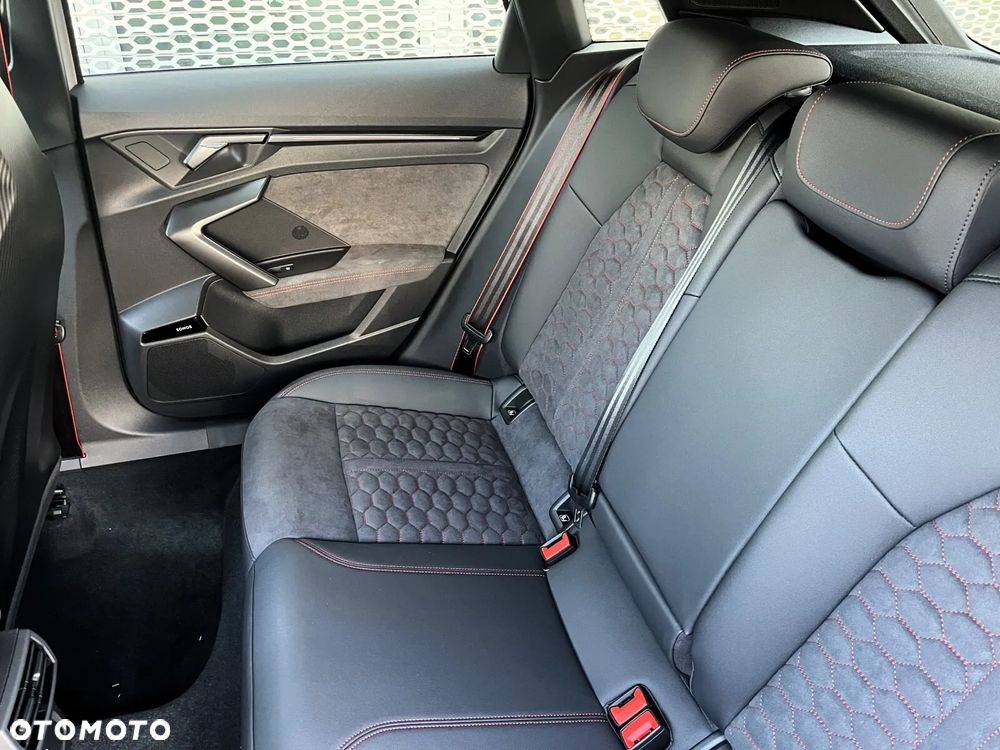 Audi RS3 Sportback TFSI Quattro S tronic - 24