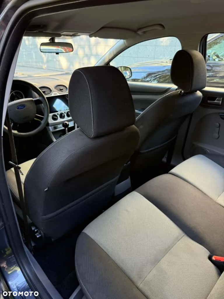 Ford Focus - 10