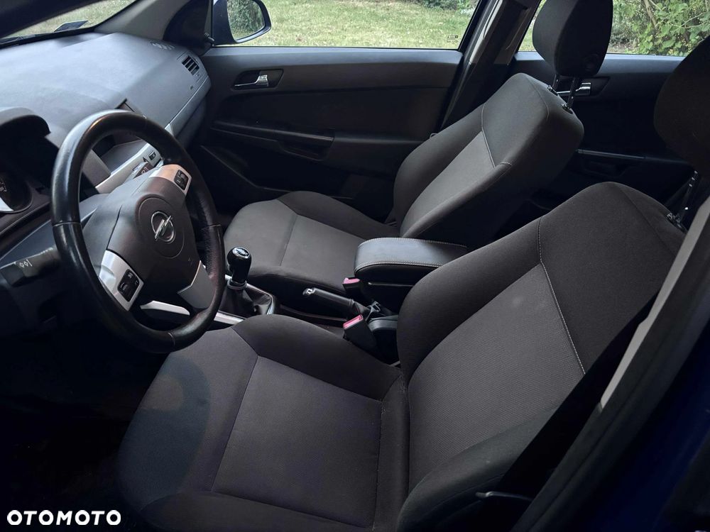 Opel Astra III 1.6 - 14