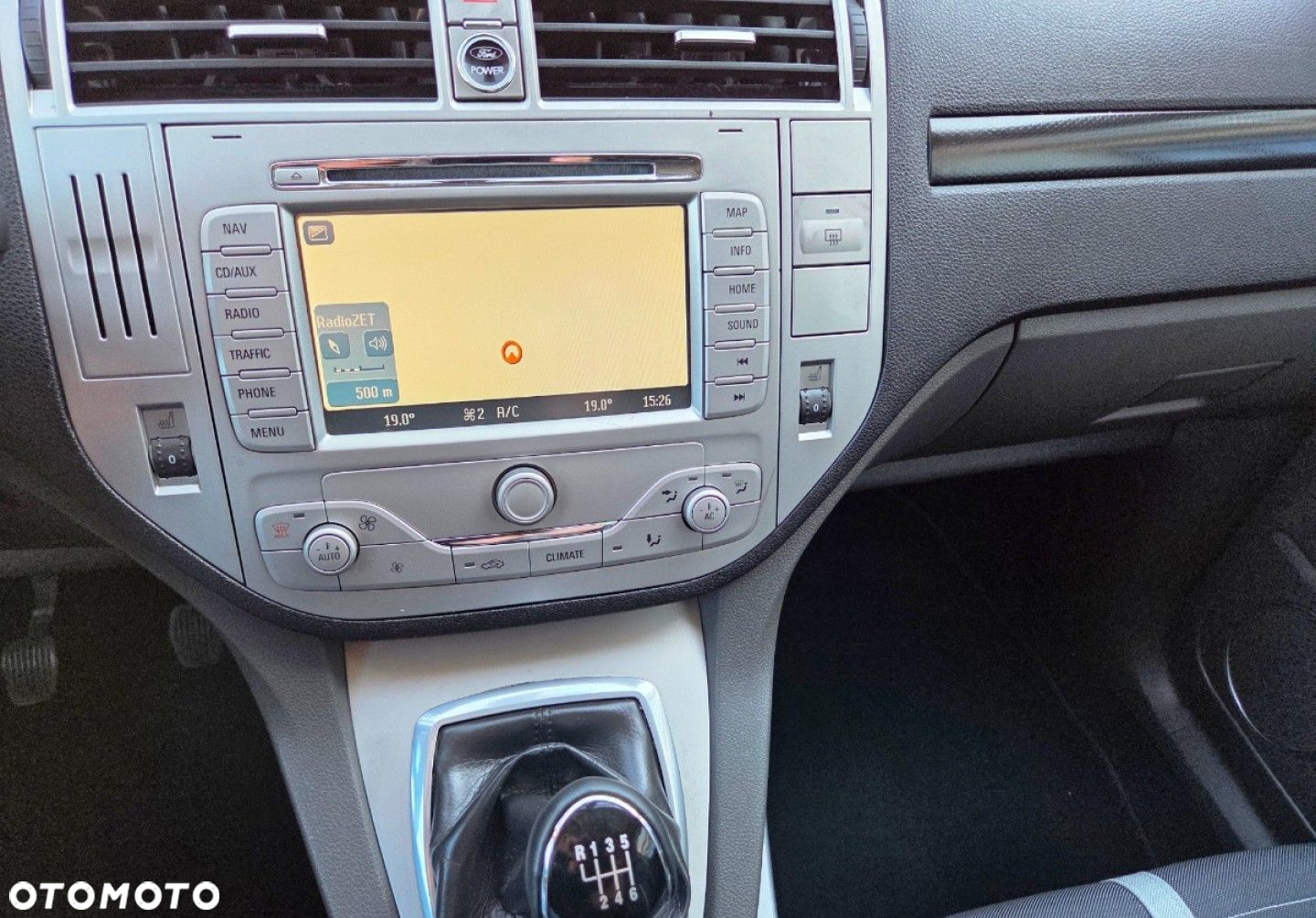 Ford Kuga - 30