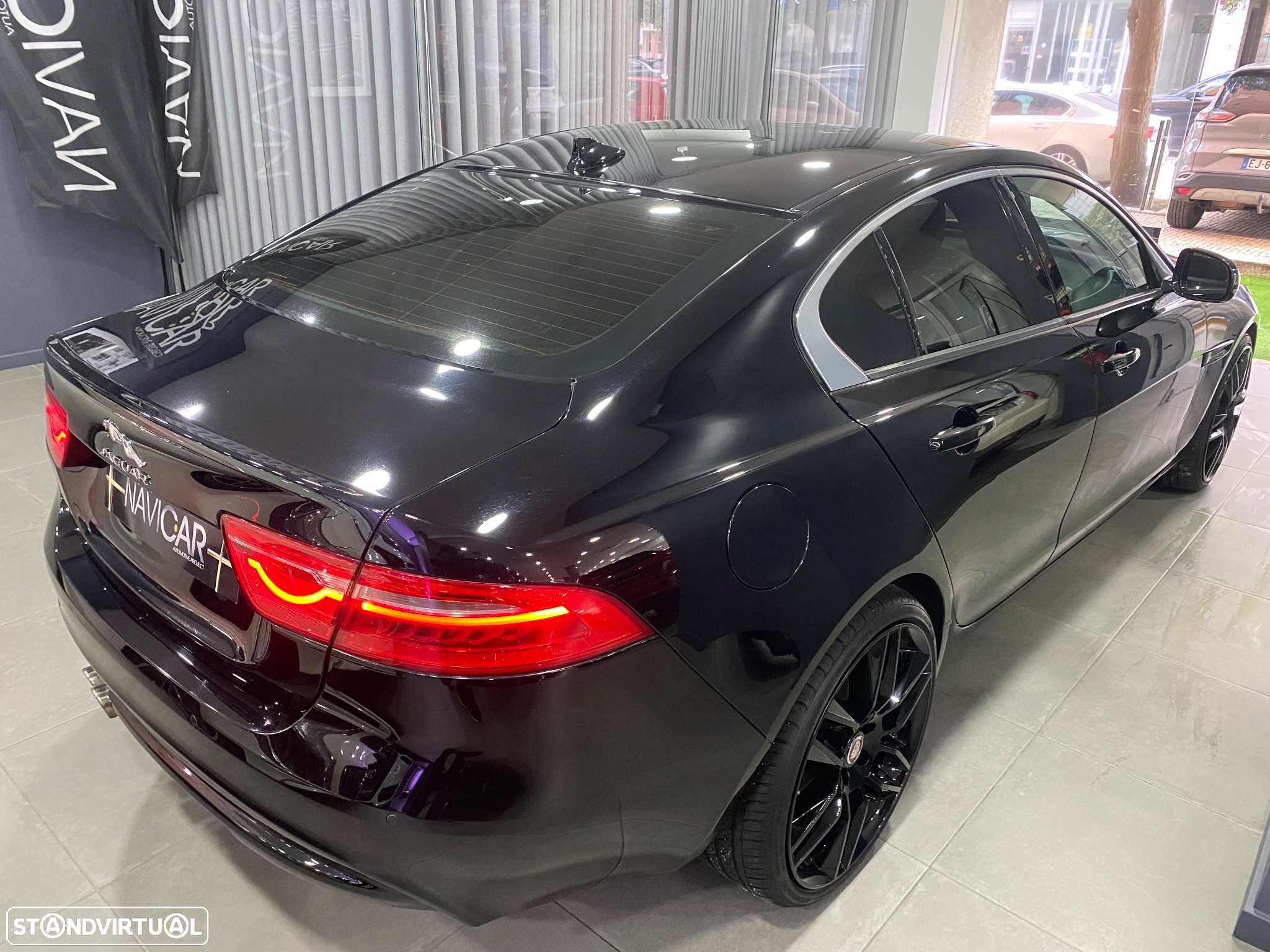 Jaguar XE 2.0 D Portfolio Aut. - 19