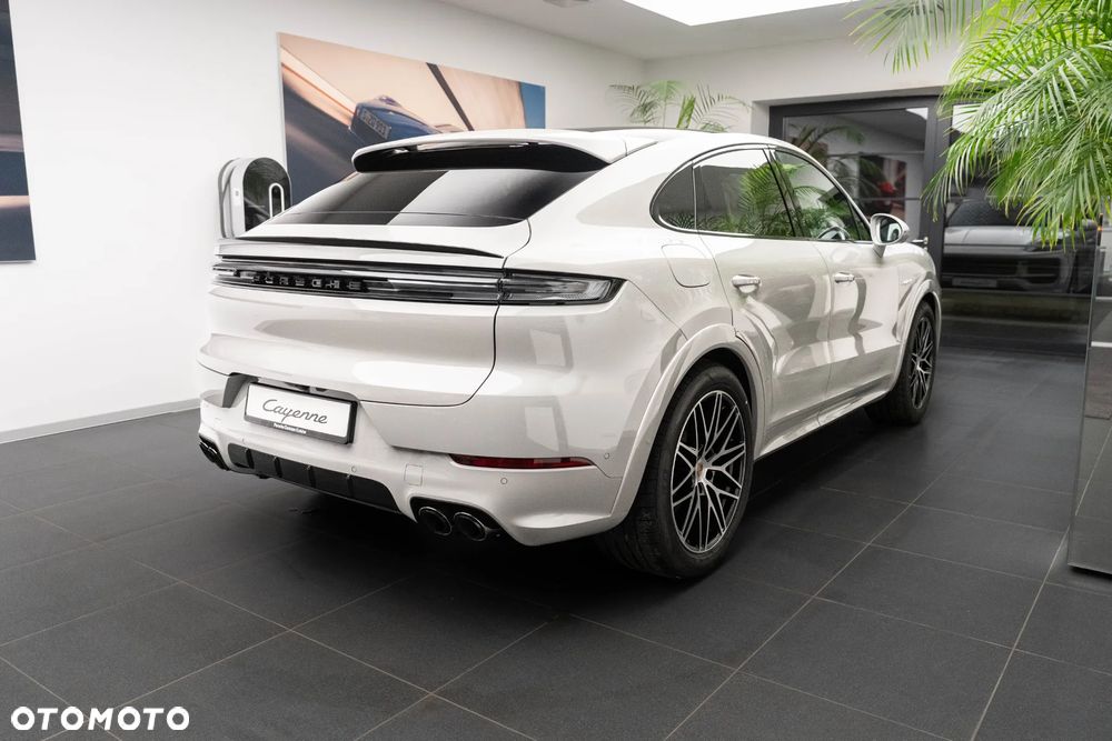 Porsche Cayenne S E-Hybrid PHEV Black Edition - 4