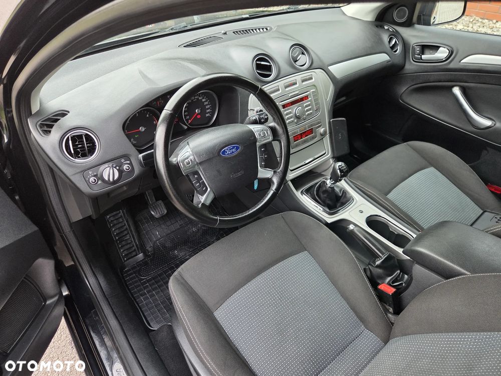 Ford Mondeo 2010 photo 5