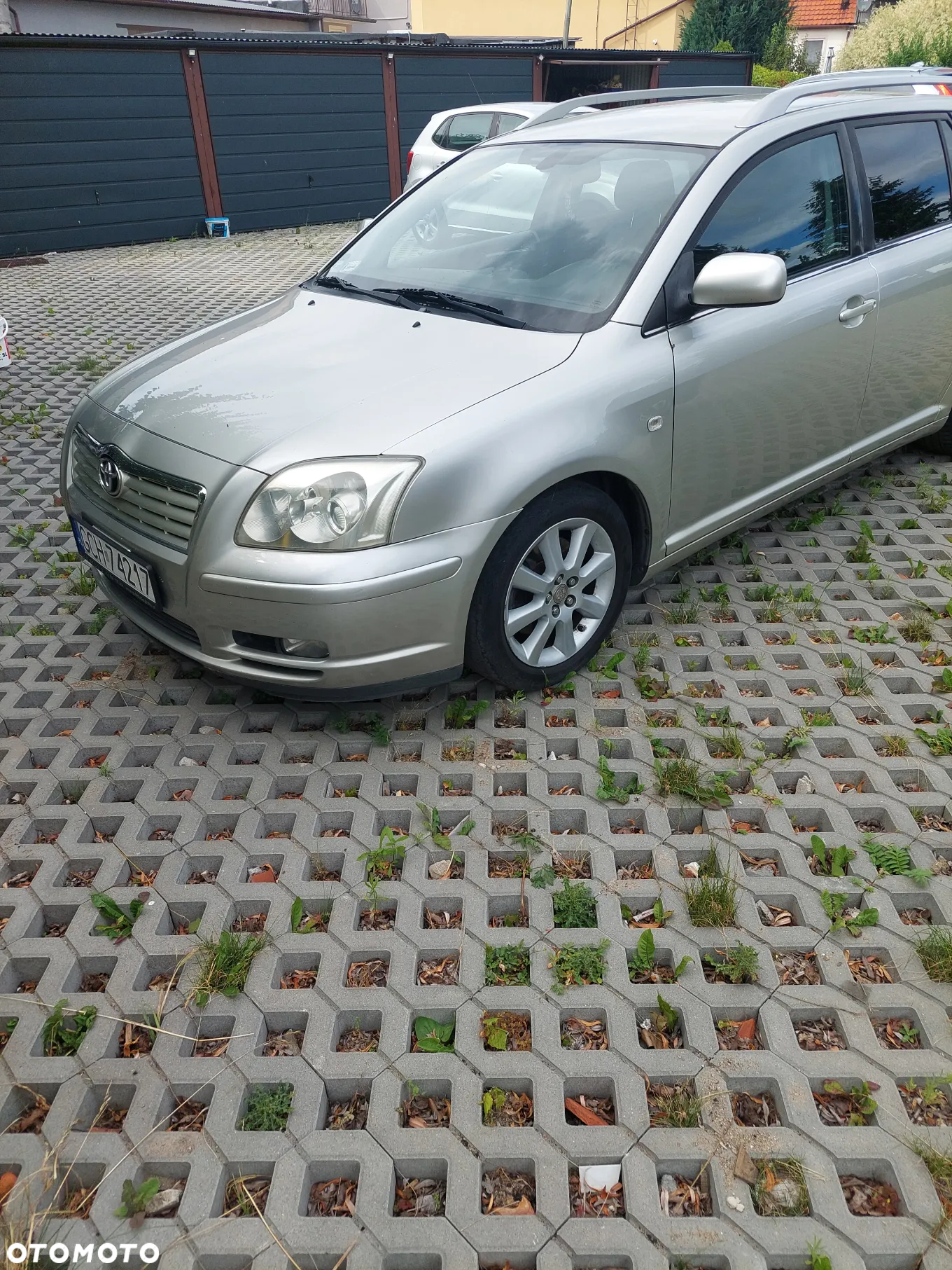 Toyota Avensis 2.0 VVT-i Combi Executive - 22
