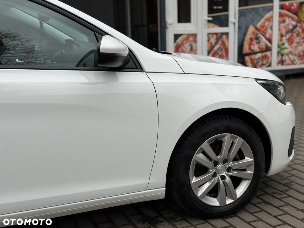 Peugeot 308 1.5 BlueHDi Active Pack Business S&S EAT8 - 22