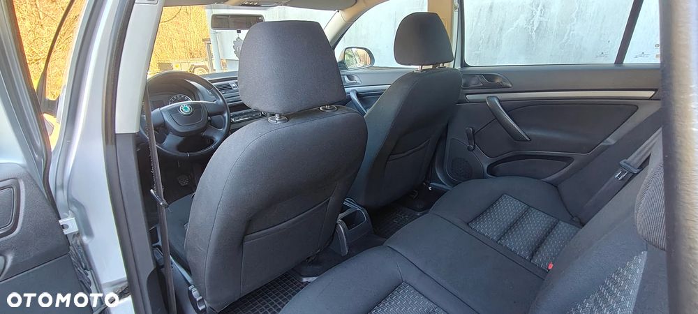 Skoda Octavia 1.6 TDI Ambiente - 7