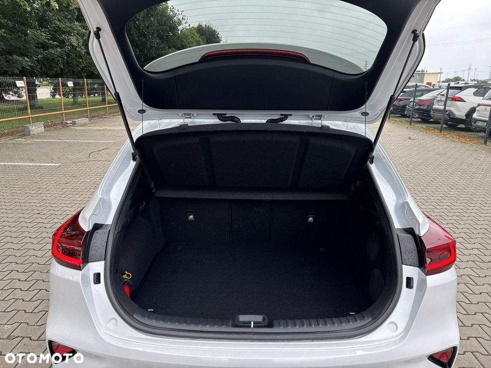 Kia XCeed 1.5 T-GDI Business Line DCT - 21