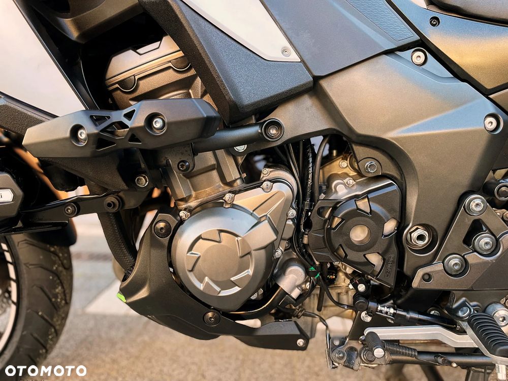 Kawasaki Versys 1000 - 10