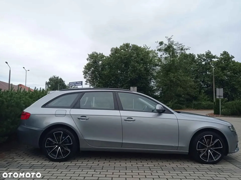 Audi A4 - 4
