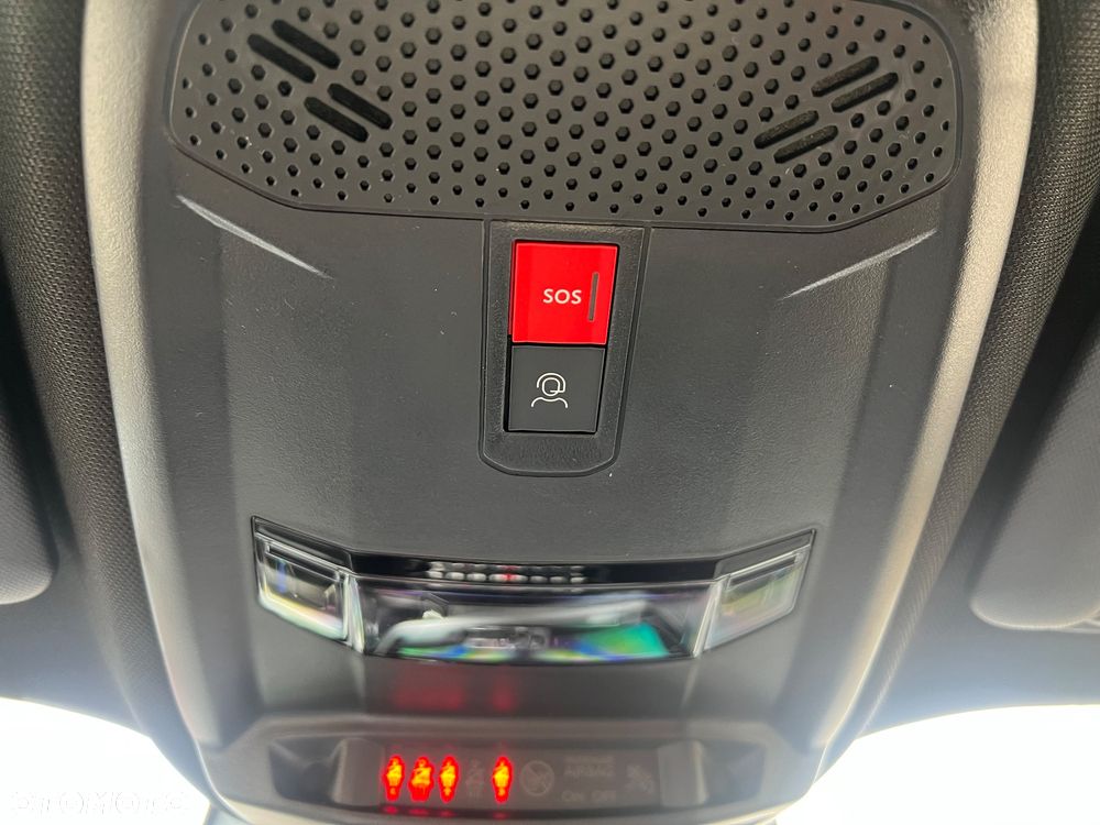 Peugeot 2008 PureTech mHEV GT Exclusive e-DCS6 - 22