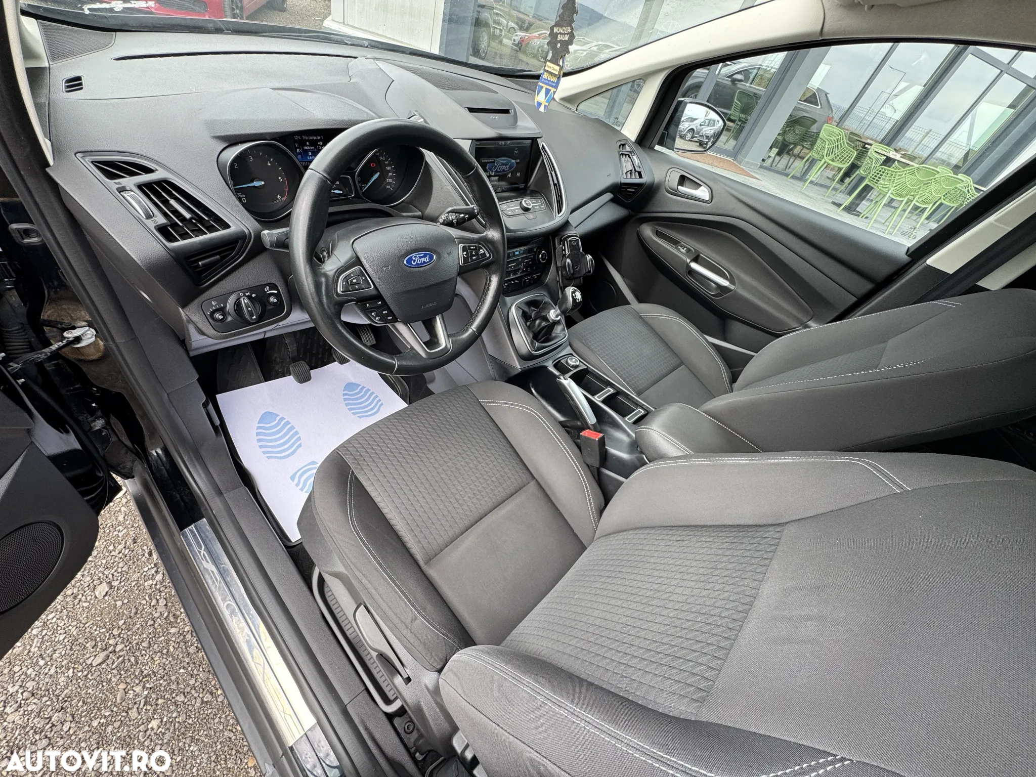 Ford Grand C-Max 1.5 TDCi Titanium - 13