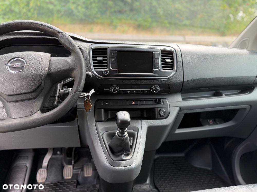 Opel Vivaro Long 3,1t Enjoy (bryg.) - 16