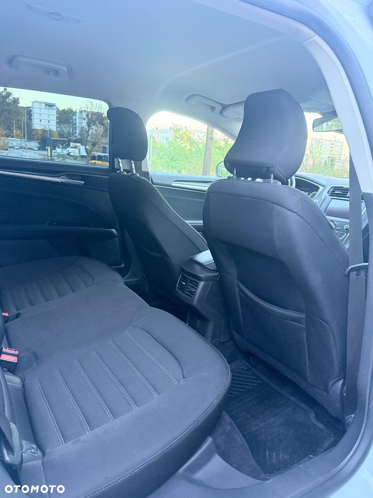 Ford Mondeo - 9