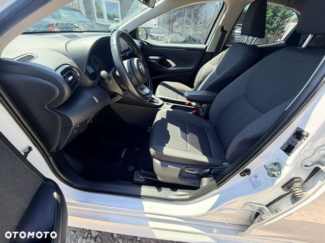 Toyota Yaris 1.5 Premium CVT - 13