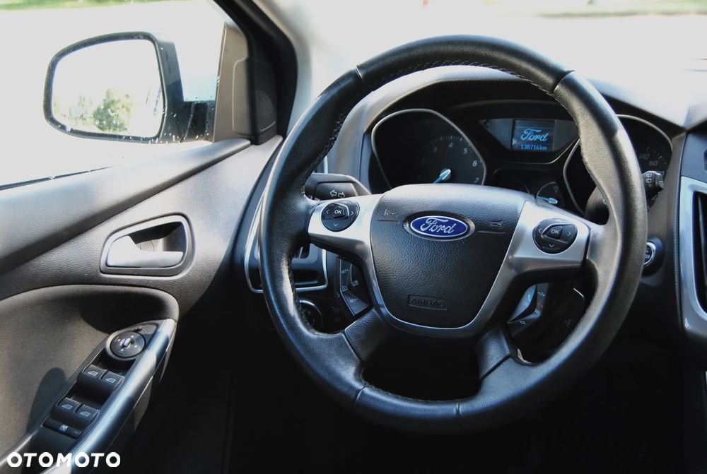 Ford Focus - 10