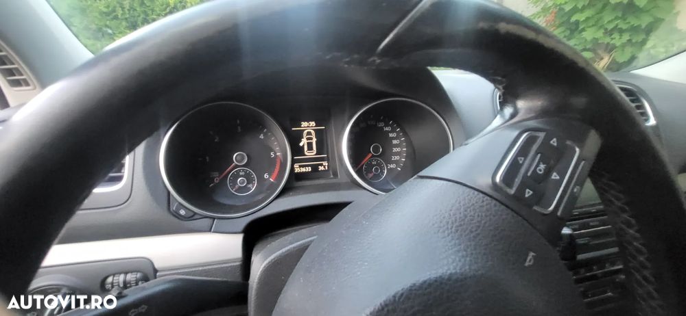 Volkswagen Golf 1.6 TDI DPF Comfortline - 4