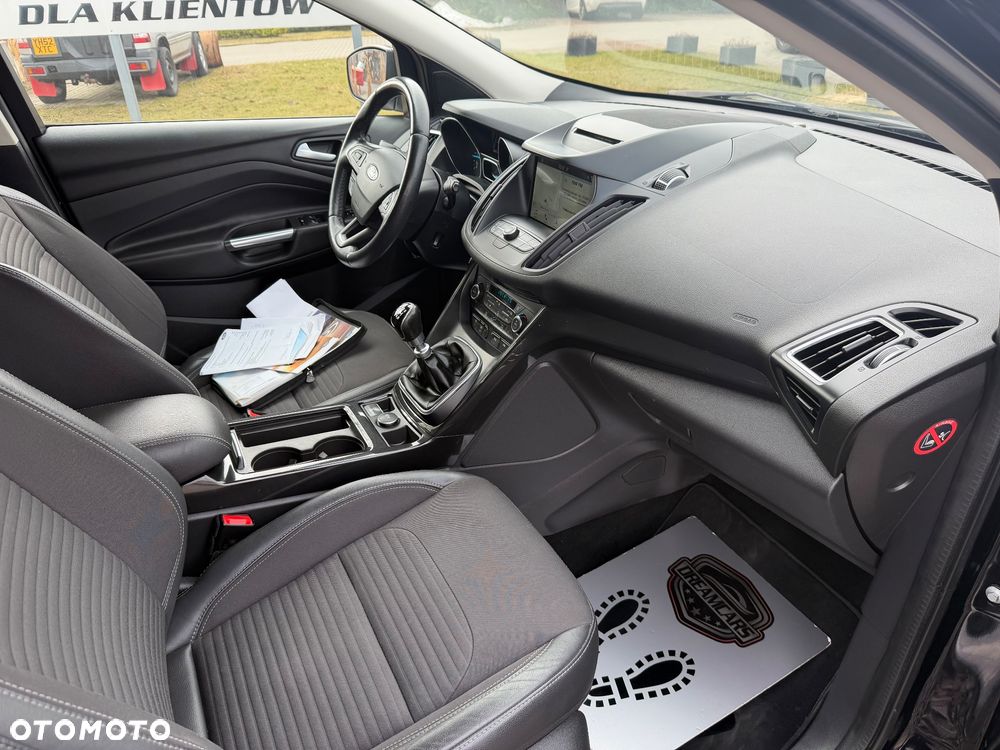 Ford Kuga - 16