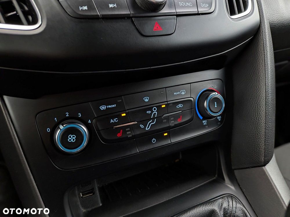 Ford Focus 1.5 EcoBoost ST-Line Black ASS - 25